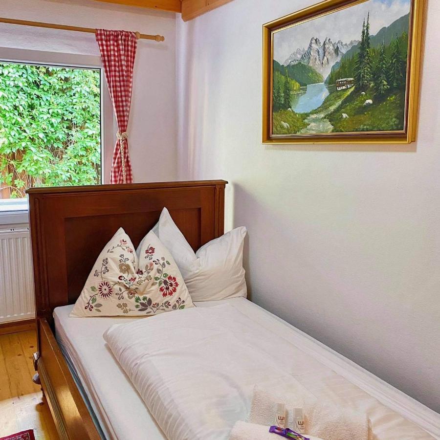 Pension Leopoldine Hallstatt Bagian luar foto