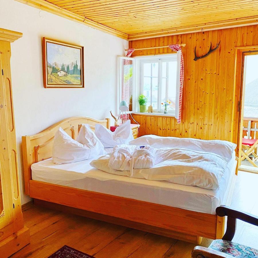 Pension Leopoldine Hallstatt Bagian luar foto