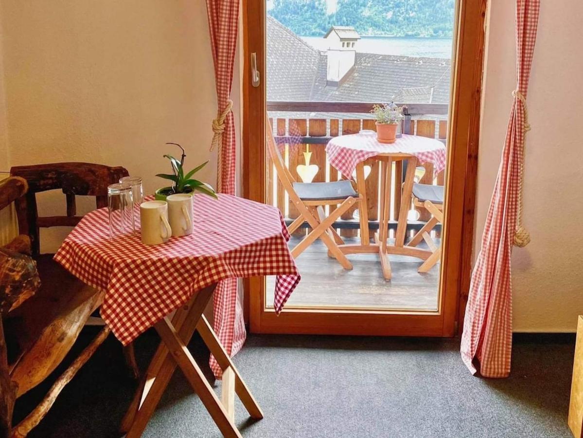Pension Leopoldine Hallstatt Bagian luar foto