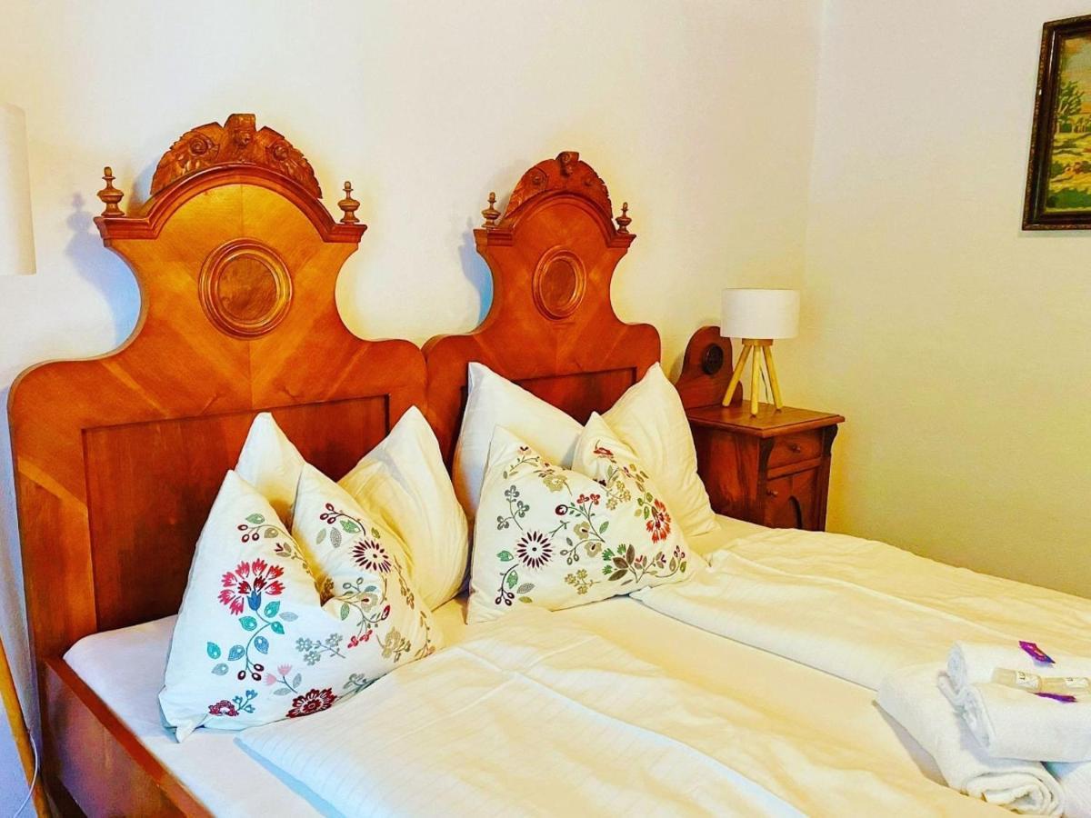 Pension Leopoldine Hallstatt Bagian luar foto