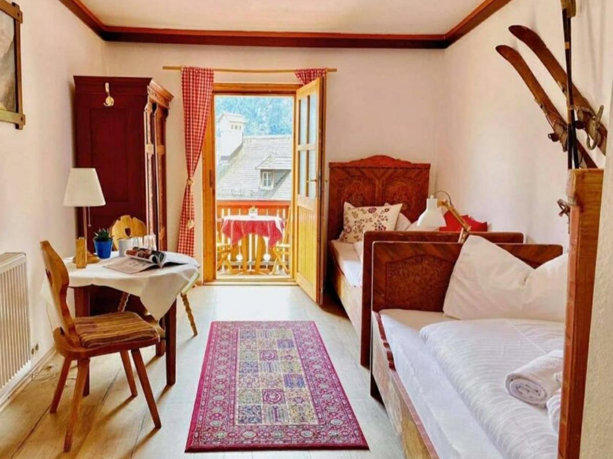Pension Leopoldine Hallstatt Bagian luar foto